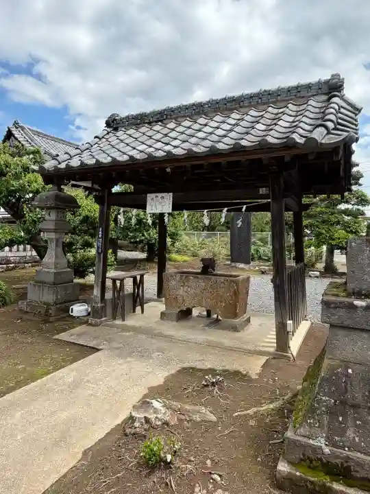 境香取神社の{uncategorized: "未分類", other: "その他", undefined: "問題あり", building: "その他建物", grave: "お墓", sacred_gate: "鳥居", guardian: "狛犬", statue: "像", buddha: "仏像", history: "歴史", nature: "自然", garden: "庭園", animal: "動物", pagoda: "塔", temizu: "手水舎", mountain_gate: "山門・神門", sanctuary: "本殿・本堂", subordinate: "末社・摂社", art: "芸術", scenery: "景色", jizo: "地蔵", ema: "絵馬", goshuin: "御朱印", omikuji: "おみくじ", items: "授与品その他", amulet: "お守り", goshuincho: "御朱印帳", eats: "食事", festival: "お祭り", votive_dance: "神楽", shichigosan: "七五三参", wedding: "結婚式", experience: "体験その他", initially: "初詣", around: "周辺", anti_infection: "感染症対策"}