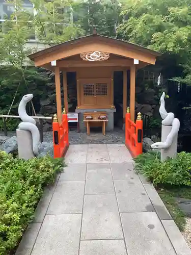 蛇窪神社の末社