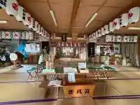 赤木日枝神社の{uncategorized: "未分類", other: "その他", undefined: "問題あり", building: "その他建物", grave: "お墓", sacred_gate: "鳥居", guardian: "狛犬", statue: "像", buddha: "仏像", history: "歴史", nature: "自然", garden: "庭園", animal: "動物", pagoda: "塔", temizu: "手水舎", mountain_gate: "山門・神門", sanctuary: "本殿・本堂", subordinate: "末社・摂社", art: "芸術", scenery: "景色", jizo: "地蔵", ema: "絵馬", goshuin: "御朱印", omikuji: "おみくじ", items: "授与品その他", amulet: "お守り", goshuincho: "御朱印帳", eats: "食事", festival: "お祭り", votive_dance: "神楽", shichigosan: "七五三参", wedding: "結婚式", experience: "体験その他", initially: "初詣", around: "周辺", anti_infection: "感染症対策"}