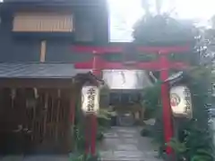 五十稲荷神社(栄寿稲荷神社)の鳥居