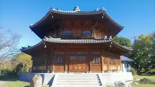 天岑寺の本殿