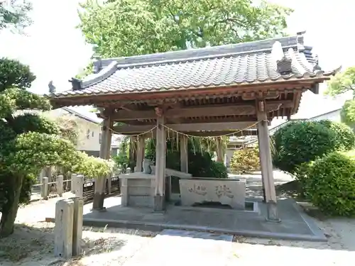 熊野神社（下矢田町）の手水舎