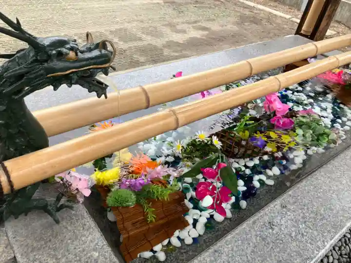 成田山札幌別院新栄寺の手水舎