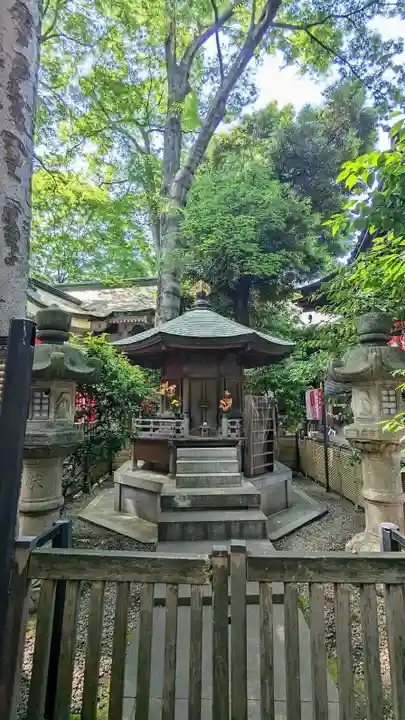 豊川稲荷東京別院の末社・摂社