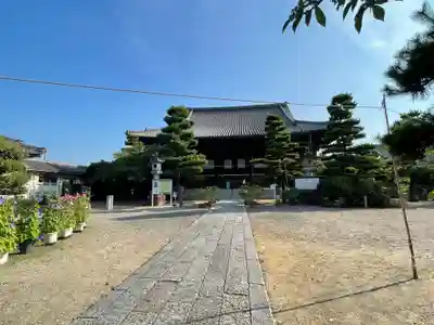 常楽寺の本殿・本堂