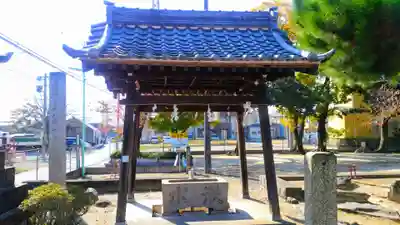 七所社の手水舎