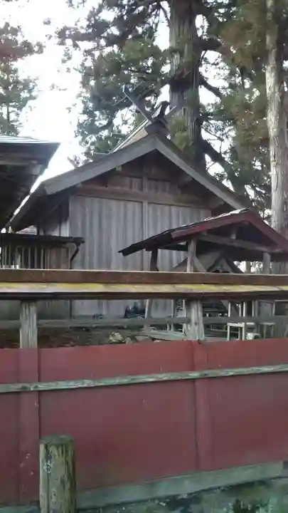八幡神社の本殿・本堂