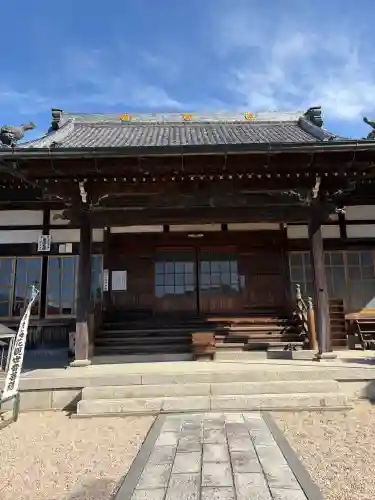 玉泉寺の{uncategorized: "未分類", other: "その他", undefined: "問題あり", building: "その他建物", grave: "お墓", sacred_gate: "鳥居", guardian: "狛犬", statue: "像", buddha: "仏像", history: "歴史", nature: "自然", garden: "庭園", animal: "動物", pagoda: "塔", temizu: "手水舎", mountain_gate: "山門・神門", sanctuary: "本殿・本堂", subordinate: "末社・摂社", art: "芸術", scenery: "景色", jizo: "地蔵", ema: "絵馬", goshuin: "御朱印", omikuji: "おみくじ", items: "授与品その他", amulet: "お守り", goshuincho: "御朱印帳", eats: "食事", festival: "お祭り", votive_dance: "神楽", shichigosan: "七五三参", wedding: "結婚式", experience: "体験その他", initially: "初詣", around: "周辺", anti_infection: "感染症対策"}
