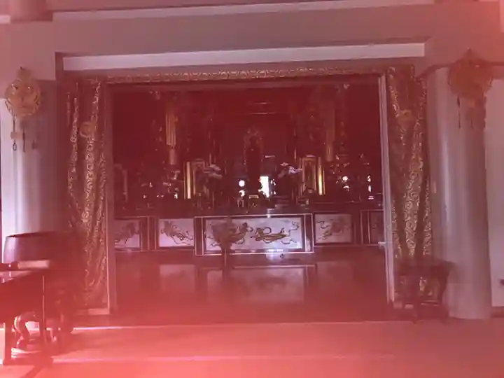 隆崇院の本殿・本堂