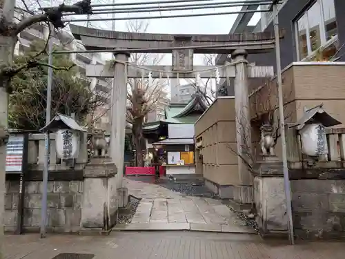 小野照崎神社の鳥居