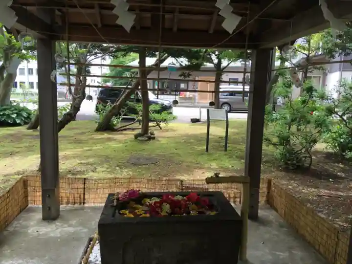 北広島市総鎮守 廣島神社の手水舎