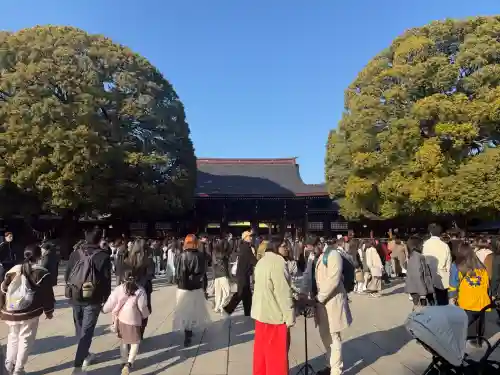 明治神宮の{uncategorized: "未分類", other: "その他", undefined: "問題あり", building: "その他建物", grave: "お墓", sacred_gate: "鳥居", guardian: "狛犬", statue: "像", buddha: "仏像", history: "歴史", nature: "自然", garden: "庭園", animal: "動物", pagoda: "塔", temizu: "手水舎", mountain_gate: "山門・神門", sanctuary: "本殿・本堂", subordinate: "末社・摂社", art: "芸術", scenery: "景色", jizo: "地蔵", ema: "絵馬", goshuin: "御朱印", omikuji: "おみくじ", items: "授与品その他", amulet: "お守り", goshuincho: "御朱印帳", eats: "食事", festival: "お祭り", votive_dance: "神楽", shichigosan: "七五三参", wedding: "結婚式", experience: "体験その他", initially: "初詣", around: "周辺", anti_infection: "感染症対策"}