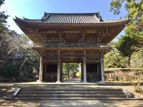 鏡忍寺の山門