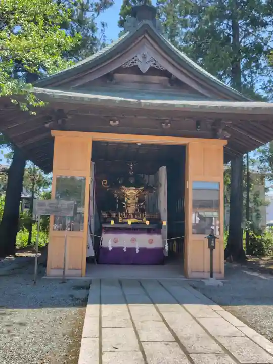 竹駒神社の{uncategorized: "未分類", other: "その他", undefined: "問題あり", building: "その他建物", grave: "お墓", sacred_gate: "鳥居", guardian: "狛犬", statue: "像", buddha: "仏像", history: "歴史", nature: "自然", garden: "庭園", animal: "動物", pagoda: "塔", temizu: "手水舎", mountain_gate: "山門・神門", sanctuary: "本殿・本堂", subordinate: "末社・摂社", art: "芸術", scenery: "景色", jizo: "地蔵", ema: "絵馬", goshuin: "御朱印", omikuji: "おみくじ", items: "授与品その他", amulet: "お守り", goshuincho: "御朱印帳", eats: "食事", festival: "お祭り", votive_dance: "神楽", shichigosan: "七五三参", wedding: "結婚式", experience: "体験その他", initially: "初詣", around: "周辺", anti_infection: "感染症対策"}