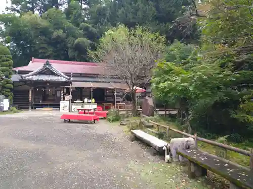 八王寺の本殿