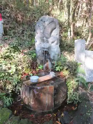 磯山弁財天の手水舎