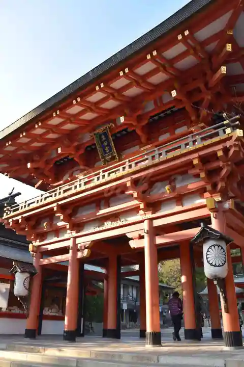 生田神社の山門・神門