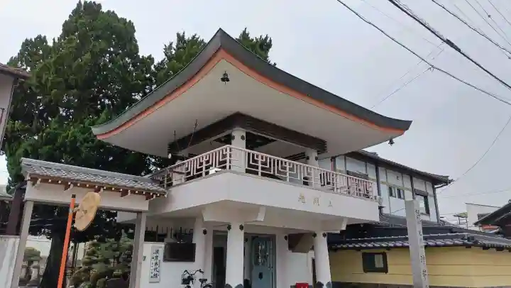 浄誓寺の{uncategorized: "未分類", other: "その他", undefined: "問題あり", building: "その他建物", grave: "お墓", sacred_gate: "鳥居", guardian: "狛犬", statue: "像", buddha: "仏像", history: "歴史", nature: "自然", garden: "庭園", animal: "動物", pagoda: "塔", temizu: "手水舎", mountain_gate: "山門・神門", sanctuary: "本殿・本堂", subordinate: "末社・摂社", art: "芸術", scenery: "景色", jizo: "地蔵", ema: "絵馬", goshuin: "御朱印", omikuji: "おみくじ", items: "授与品その他", amulet: "お守り", goshuincho: "御朱印帳", eats: "食事", festival: "お祭り", votive_dance: "神楽", shichigosan: "七五三参", wedding: "結婚式", experience: "体験その他", initially: "初詣", around: "周辺", anti_infection: "感染症対策"}