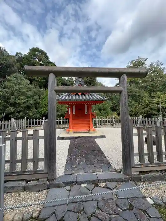 杉本神社(正倉院境内社)(奈良県)