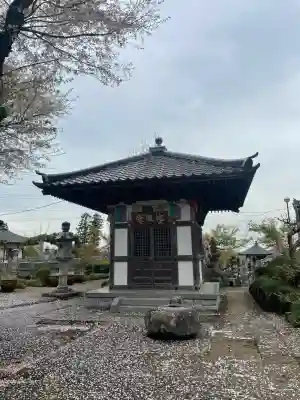 永光寺(牡丹不動尊) の{uncategorized: "未分類", other: "その他", undefined: "問題あり", building: "その他建物", grave: "お墓", sacred_gate: "鳥居", guardian: "狛犬", statue: "像", buddha: "仏像", history: "歴史", nature: "自然", garden: "庭園", animal: "動物", pagoda: "塔", temizu: "手水舎", mountain_gate: "山門・神門", sanctuary: "本殿・本堂", subordinate: "末社・摂社", art: "芸術", scenery: "景色", jizo: "地蔵", ema: "絵馬", goshuin: "御朱印", omikuji: "おみくじ", items: "授与品その他", amulet: "お守り", goshuincho: "御朱印帳", eats: "食事", festival: "お祭り", votive_dance: "神楽", shichigosan: "七五三参", wedding: "結婚式", experience: "体験その他", initially: "初詣", around: "周辺", anti_infection: "感染症対策"}