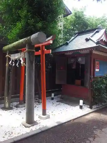 本宗稲荷神社の鳥居