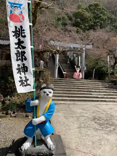 桃太郎神社の狛犬