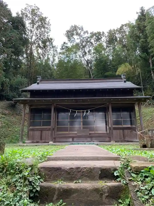 諏訪神社の本殿・本堂
