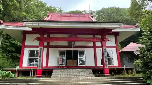 日輪寺の本殿・本堂