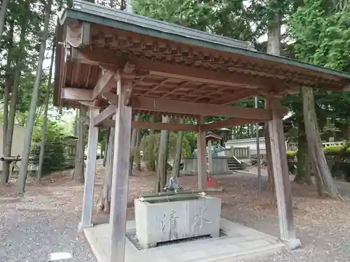八幡神社の手水舎