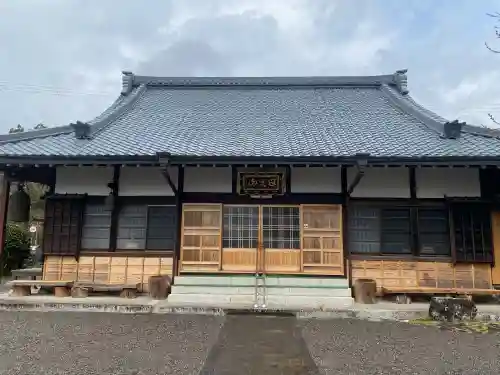 永明寺の{uncategorized: "未分類", other: "その他", undefined: "問題あり", building: "その他建物", grave: "お墓", sacred_gate: "鳥居", guardian: "狛犬", statue: "像", buddha: "仏像", history: "歴史", nature: "自然", garden: "庭園", animal: "動物", pagoda: "塔", temizu: "手水舎", mountain_gate: "山門・神門", sanctuary: "本殿・本堂", subordinate: "末社・摂社", art: "芸術", scenery: "景色", jizo: "地蔵", ema: "絵馬", goshuin: "御朱印", omikuji: "おみくじ", items: "授与品その他", amulet: "お守り", goshuincho: "御朱印帳", eats: "食事", festival: "お祭り", votive_dance: "神楽", shichigosan: "七五三参", wedding: "結婚式", experience: "体験その他", initially: "初詣", around: "周辺", anti_infection: "感染症対策"}