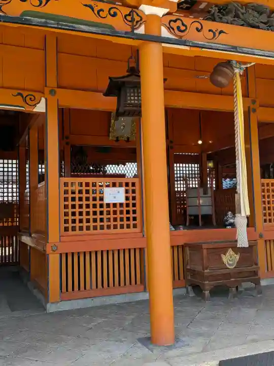 豊国神社の{uncategorized: "未分類", other: "その他", undefined: "問題あり", building: "その他建物", grave: "お墓", sacred_gate: "鳥居", guardian: "狛犬", statue: "像", buddha: "仏像", history: "歴史", nature: "自然", garden: "庭園", animal: "動物", pagoda: "塔", temizu: "手水舎", mountain_gate: "山門・神門", sanctuary: "本殿・本堂", subordinate: "末社・摂社", art: "芸術", scenery: "景色", jizo: "地蔵", ema: "絵馬", goshuin: "御朱印", omikuji: "おみくじ", items: "授与品その他", amulet: "お守り", goshuincho: "御朱印帳", eats: "食事", festival: "お祭り", votive_dance: "神楽", shichigosan: "七五三参", wedding: "結婚式", experience: "体験その他", initially: "初詣", around: "周辺", anti_infection: "感染症対策"}