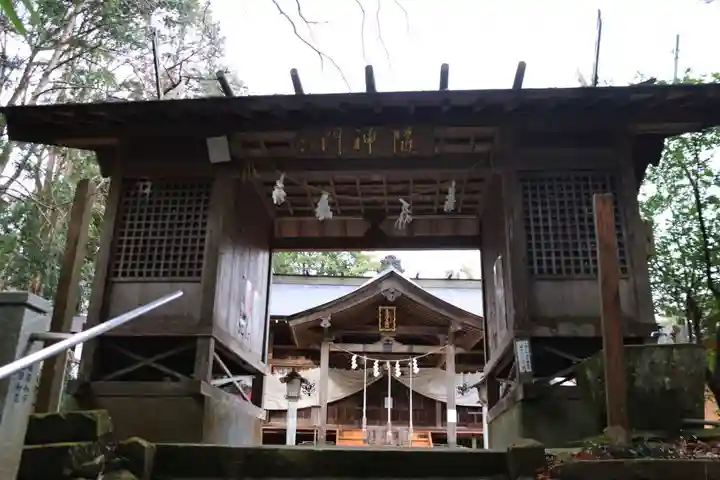 王宮伊豆神社の山門・神門