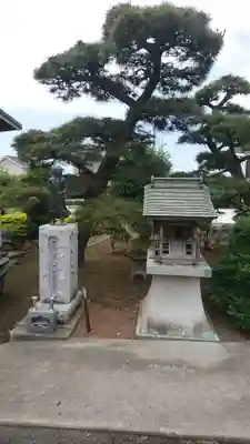 醫王寺(黄金身代り不動尊) の末社・摂社