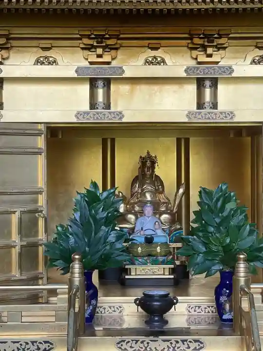 長勝寺の{uncategorized: "未分類", other: "その他", undefined: "問題あり", building: "その他建物", grave: "お墓", sacred_gate: "鳥居", guardian: "狛犬", statue: "像", buddha: "仏像", history: "歴史", nature: "自然", garden: "庭園", animal: "動物", pagoda: "塔", temizu: "手水舎", mountain_gate: "山門・神門", sanctuary: "本殿・本堂", subordinate: "末社・摂社", art: "芸術", scenery: "景色", jizo: "地蔵", ema: "絵馬", goshuin: "御朱印", omikuji: "おみくじ", items: "授与品その他", amulet: "お守り", goshuincho: "御朱印帳", eats: "食事", festival: "お祭り", votive_dance: "神楽", shichigosan: "七五三参", wedding: "結婚式", experience: "体験その他", initially: "初詣", around: "周辺", anti_infection: "感染症対策"}