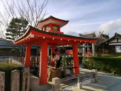 車折神社の{uncategorized: "未分類", other: "その他", undefined: "問題あり", building: "その他建物", grave: "お墓", sacred_gate: "鳥居", guardian: "狛犬", statue: "像", buddha: "仏像", history: "歴史", nature: "自然", garden: "庭園", animal: "動物", pagoda: "塔", temizu: "手水舎", mountain_gate: "山門・神門", sanctuary: "本殿・本堂", subordinate: "末社・摂社", art: "芸術", scenery: "景色", jizo: "地蔵", ema: "絵馬", goshuin: "御朱印", omikuji: "おみくじ", items: "授与品その他", amulet: "お守り", goshuincho: "御朱印帳", eats: "食事", festival: "お祭り", votive_dance: "神楽", shichigosan: "七五三参", wedding: "結婚式", experience: "体験その他", initially: "初詣", around: "周辺", anti_infection: "感染症対策"}