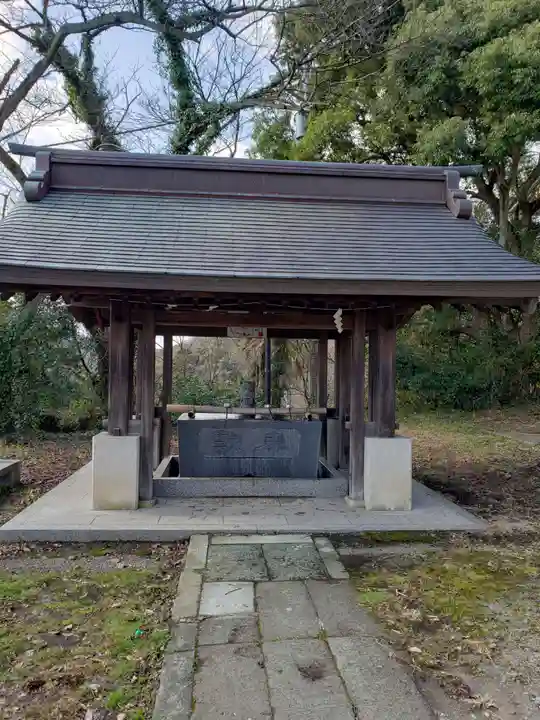 藤島神社(贈正一位新田義貞公之大宮)の手水舎