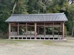 往馬坐伊古麻都比古神社の建物その他