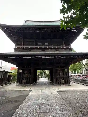 高安寺の山門