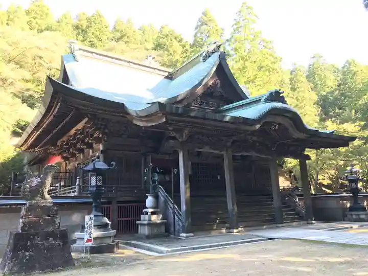 箸蔵寺の本殿・本堂