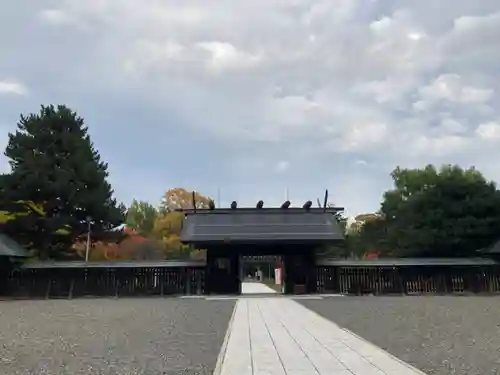 札幌護國神社の山門