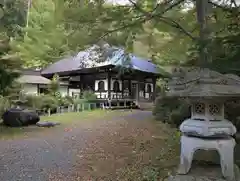 日光山輪王寺別院 温泉寺の本殿