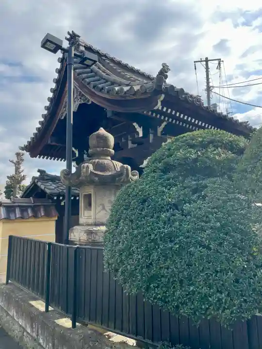城官寺の{uncategorized: "未分類", other: "その他", undefined: "問題あり", building: "その他建物", grave: "お墓", sacred_gate: "鳥居", guardian: "狛犬", statue: "像", buddha: "仏像", history: "歴史", nature: "自然", garden: "庭園", animal: "動物", pagoda: "塔", temizu: "手水舎", mountain_gate: "山門・神門", sanctuary: "本殿・本堂", subordinate: "末社・摂社", art: "芸術", scenery: "景色", jizo: "地蔵", ema: "絵馬", goshuin: "御朱印", omikuji: "おみくじ", items: "授与品その他", amulet: "お守り", goshuincho: "御朱印帳", eats: "食事", festival: "お祭り", votive_dance: "神楽", shichigosan: "七五三参", wedding: "結婚式", experience: "体験その他", initially: "初詣", around: "周辺", anti_infection: "感染症対策"}