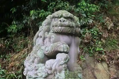 阿久津「田村神社」（郡山市阿久津町）旧社名：伊豆箱根三嶋三社の狛犬