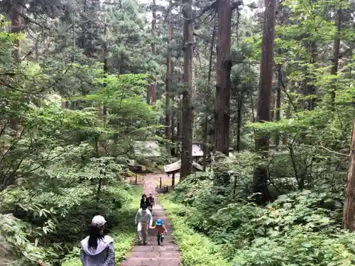 出羽神社(出羽三山神社)～三神合祭殿～(山形県)