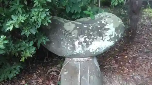 足切神社の建物その他