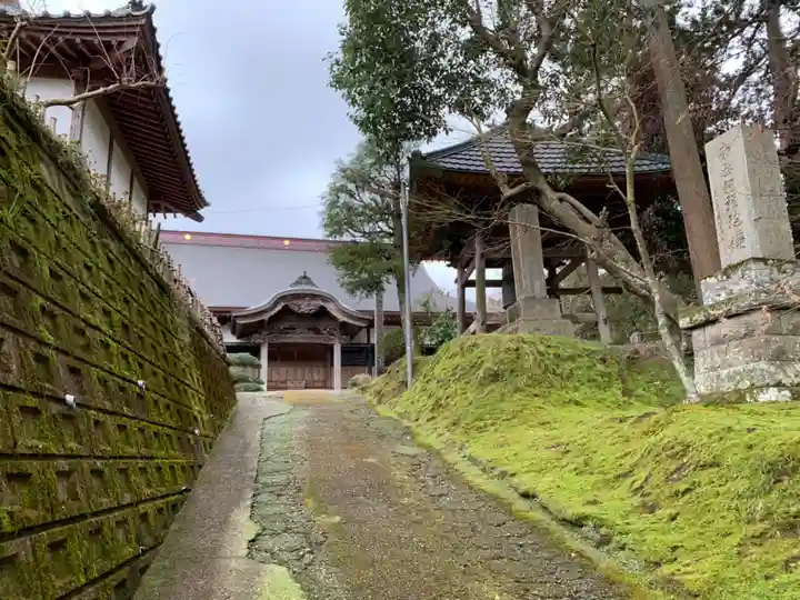 常福寺の本殿・本堂