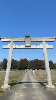 春日神社の{uncategorized: "未分類", other: "その他", undefined: "問題あり", building: "その他建物", grave: "お墓", sacred_gate: "鳥居", guardian: "狛犬", statue: "像", buddha: "仏像", history: "歴史", nature: "自然", garden: "庭園", animal: "動物", pagoda: "塔", temizu: "手水舎", mountain_gate: "山門・神門", sanctuary: "本殿・本堂", subordinate: "末社・摂社", art: "芸術", scenery: "景色", jizo: "地蔵", ema: "絵馬", goshuin: "御朱印", omikuji: "おみくじ", items: "授与品その他", amulet: "お守り", goshuincho: "御朱印帳", eats: "食事", festival: "お祭り", votive_dance: "神楽", shichigosan: "七五三参", wedding: "結婚式", experience: "体験その他", initially: "初詣", around: "周辺", anti_infection: "感染症対策"}