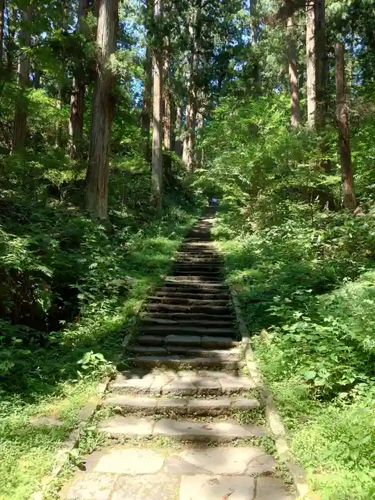 出羽神社(出羽三山神社)~三神合祭殿~(山形県)
