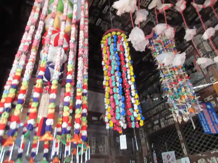 岩之上堂の本殿・本堂