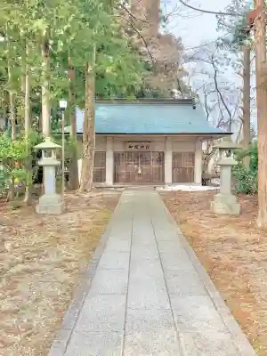 鳥谷崎神社の{uncategorized: "未分類", other: "その他", undefined: "問題あり", building: "その他建物", grave: "お墓", sacred_gate: "鳥居", guardian: "狛犬", statue: "像", buddha: "仏像", history: "歴史", nature: "自然", garden: "庭園", animal: "動物", pagoda: "塔", temizu: "手水舎", mountain_gate: "山門・神門", sanctuary: "本殿・本堂", subordinate: "末社・摂社", art: "芸術", scenery: "景色", jizo: "地蔵", ema: "絵馬", goshuin: "御朱印", omikuji: "おみくじ", items: "授与品その他", amulet: "お守り", goshuincho: "御朱印帳", eats: "食事", festival: "お祭り", votive_dance: "神楽", shichigosan: "七五三参", wedding: "結婚式", experience: "体験その他", initially: "初詣", around: "周辺", anti_infection: "感染症対策"}